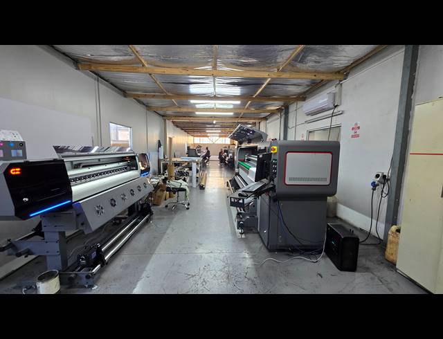 1,239M² WAREHOUSE TO LET IN SPARTAN